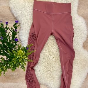 Carbon38 Sayang Tanjung Legging Rose Macrame Size Medium Crochet